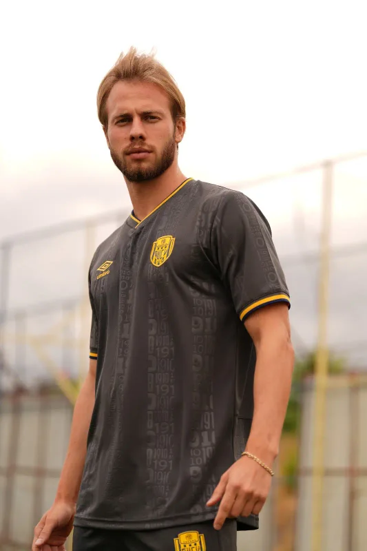 Neo 1910 Forma